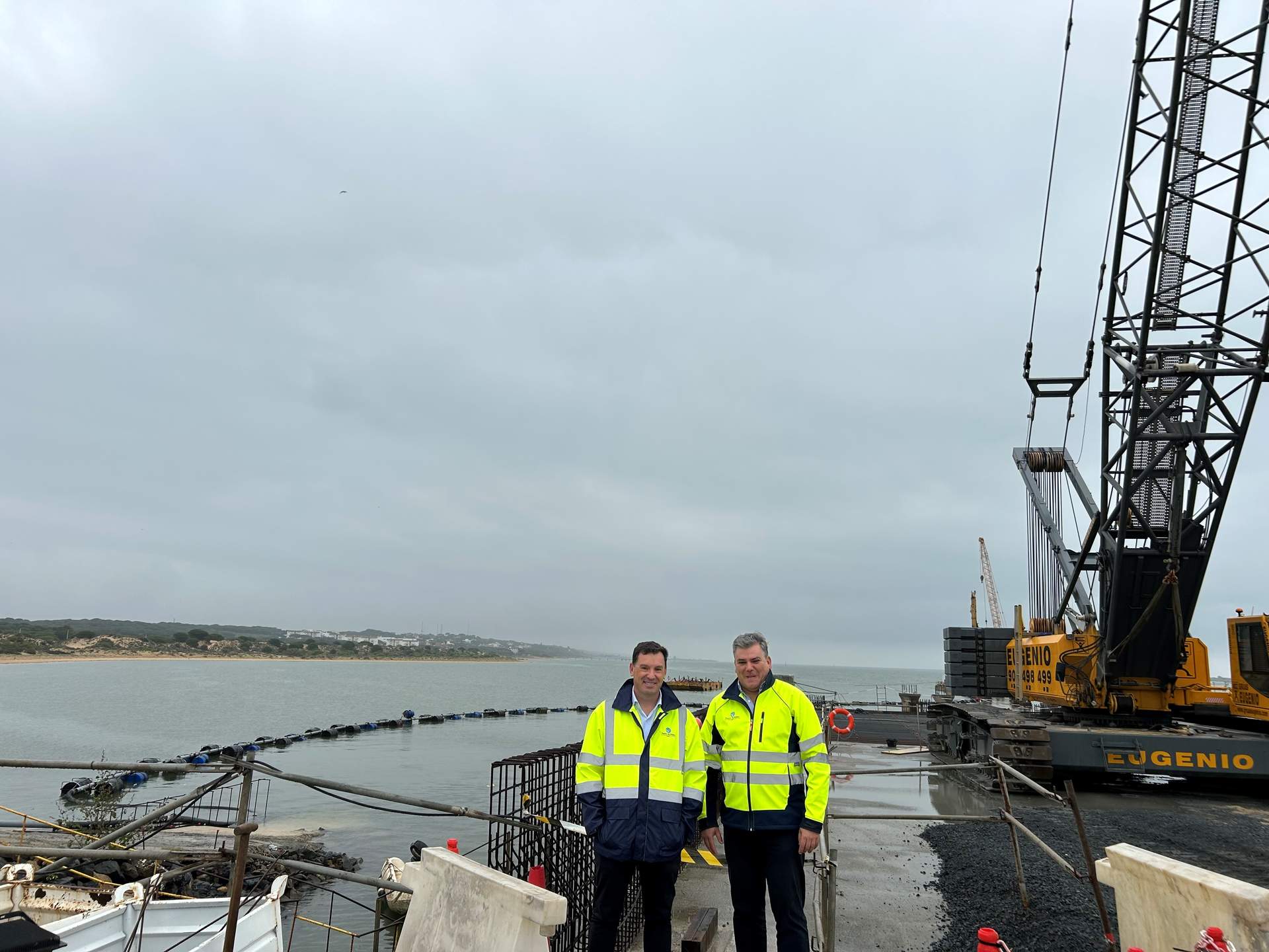 Alberto Santana, presidente del Puerto, visita las obras de la Nueva Doble Rampa Roro