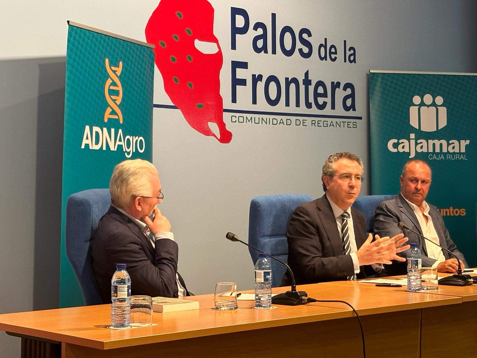 Presentación del libro en la CR de Palos
