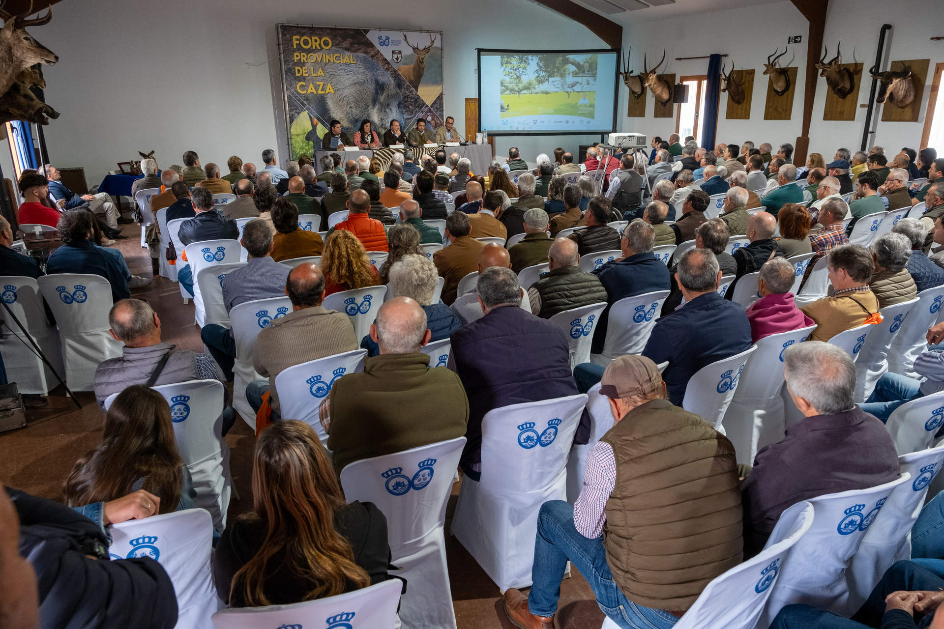 Gran interés por el Foro de la Caza