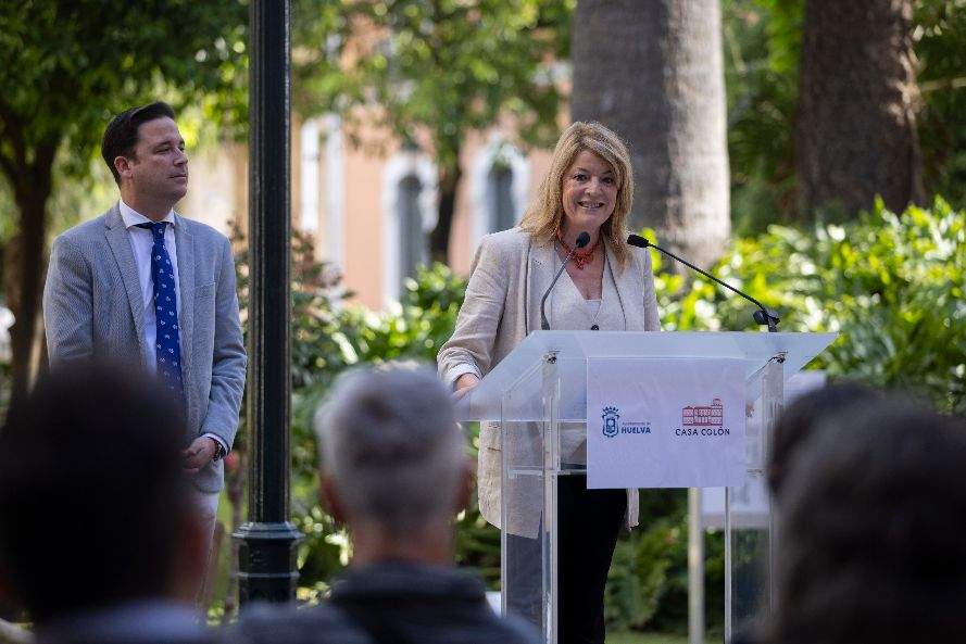La alcaldesa y Nacho Molina presentan las Colombinas 2024
