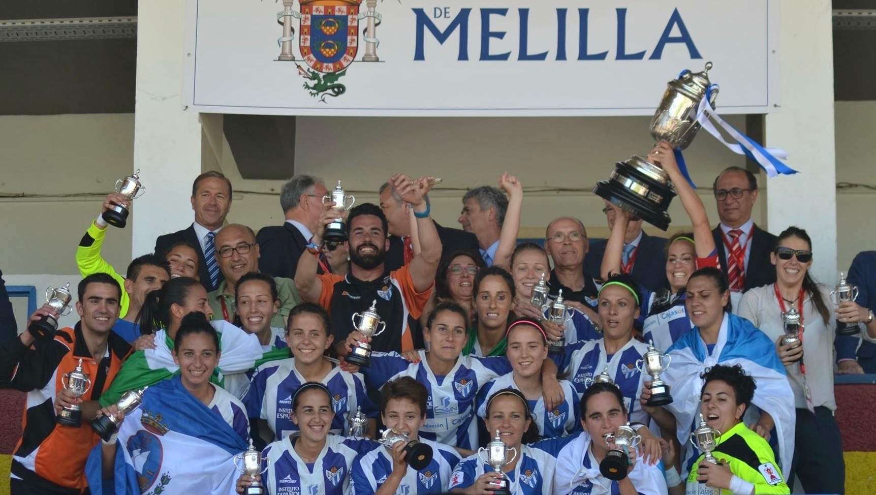 Festejando el Campeonato Copa de SM la Reina. Melilla 2015 con el Sporting Huelva