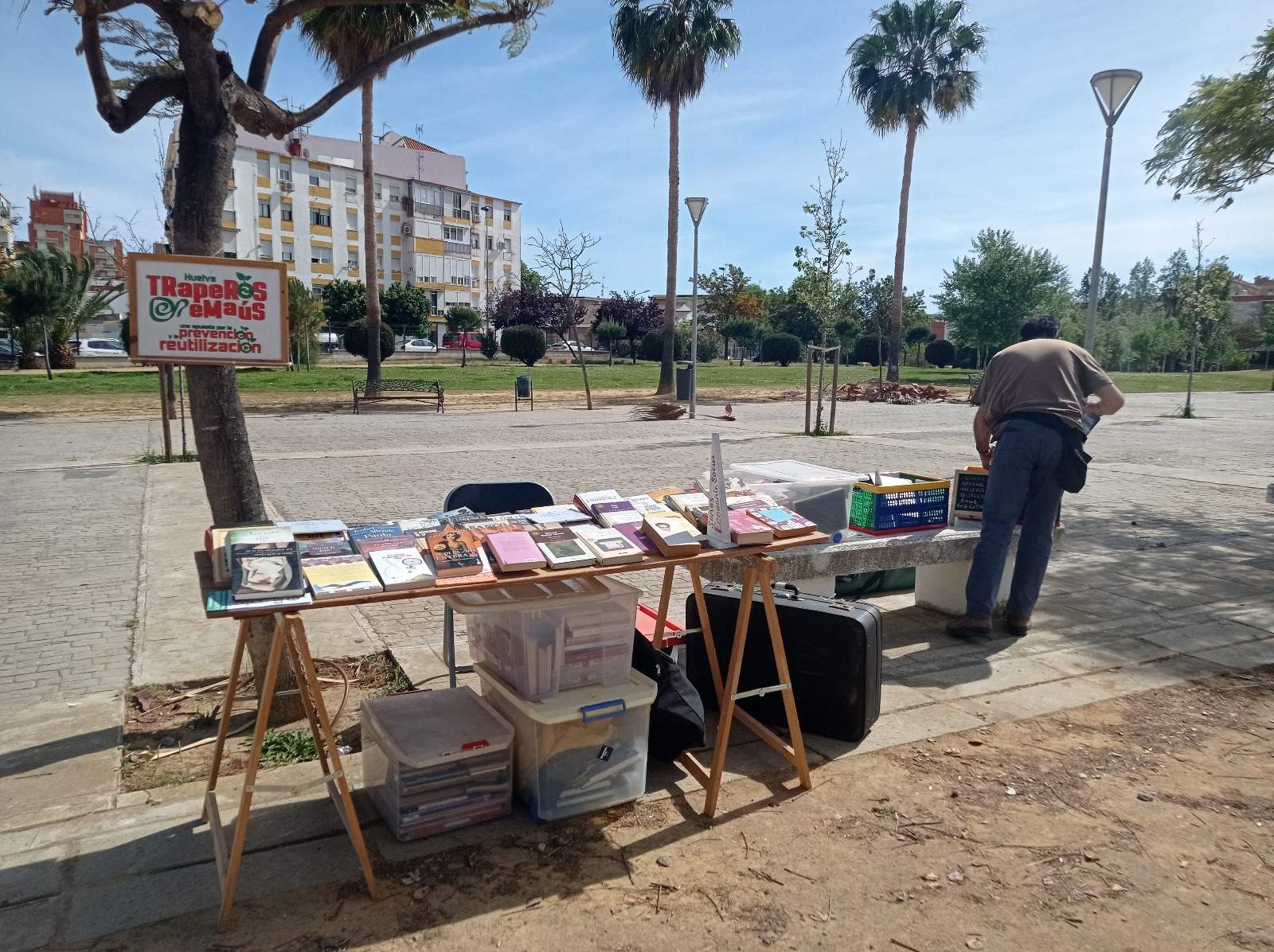 Stand de libros de Traperos de Emaus