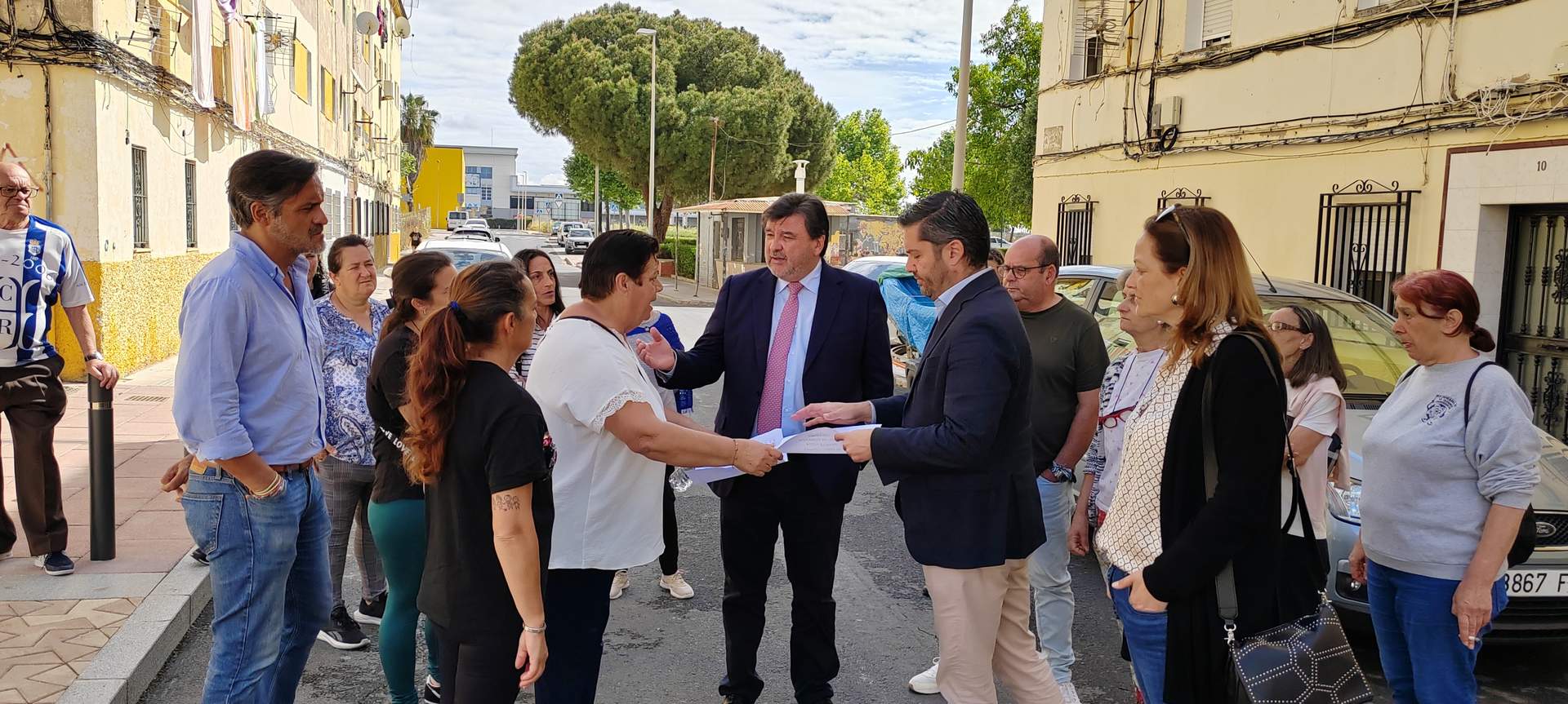 Visita a Pérez Cubillas del grupo municipal del PSOE
