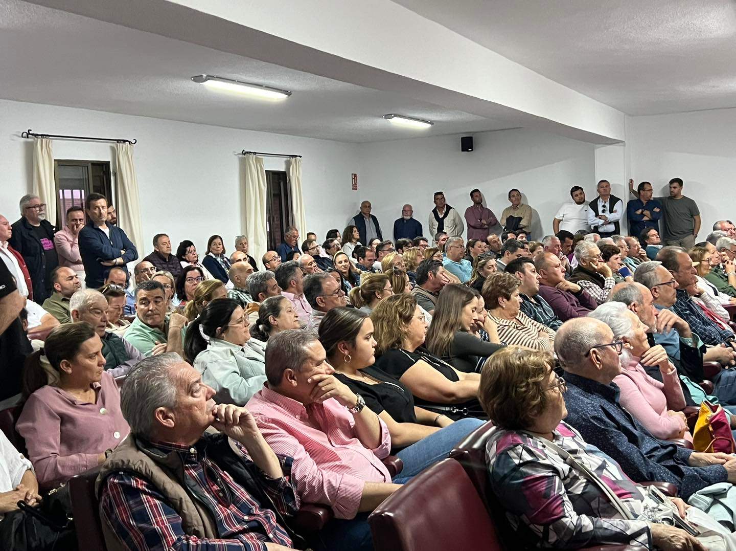 Asistentes a la asamblea