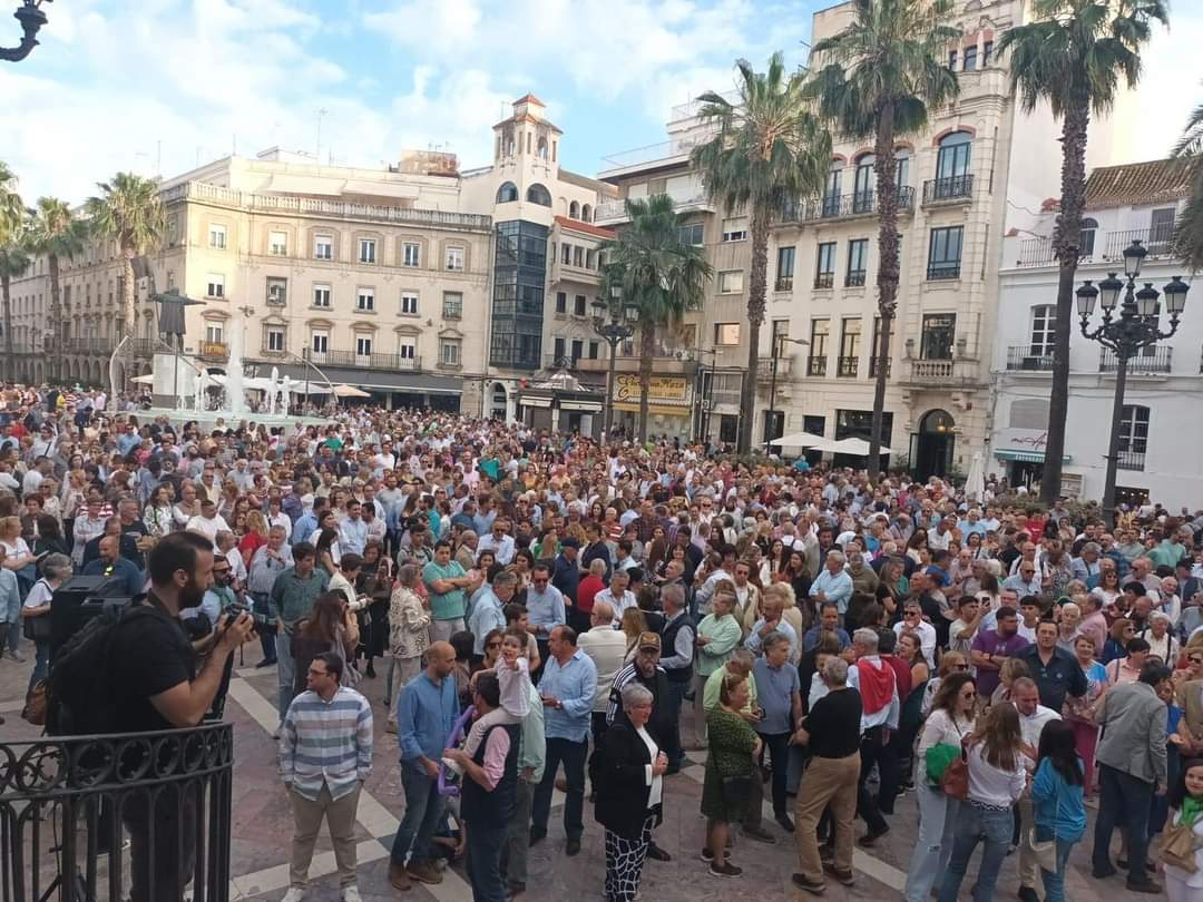 Masiva afluencia a la protesta