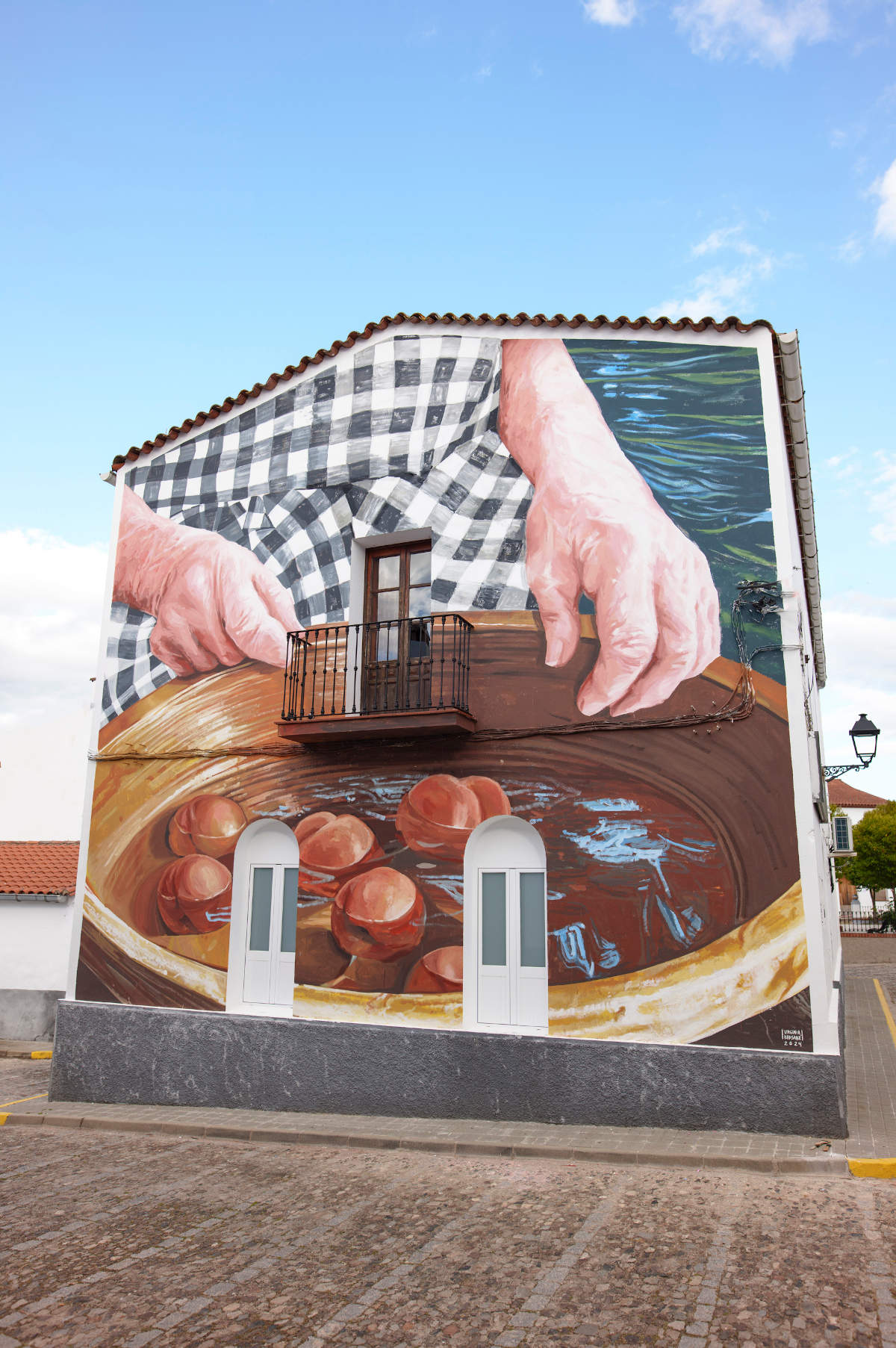 Vista vertical del gran mural navino