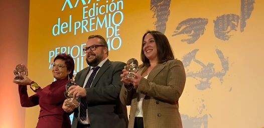 Momento de la entrega del premio