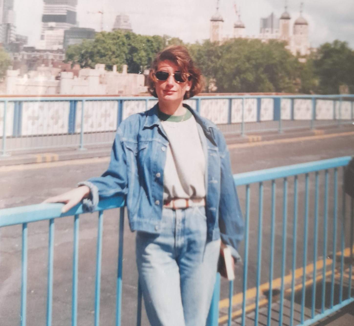 Mercedes en viaje de estudio en su juventud