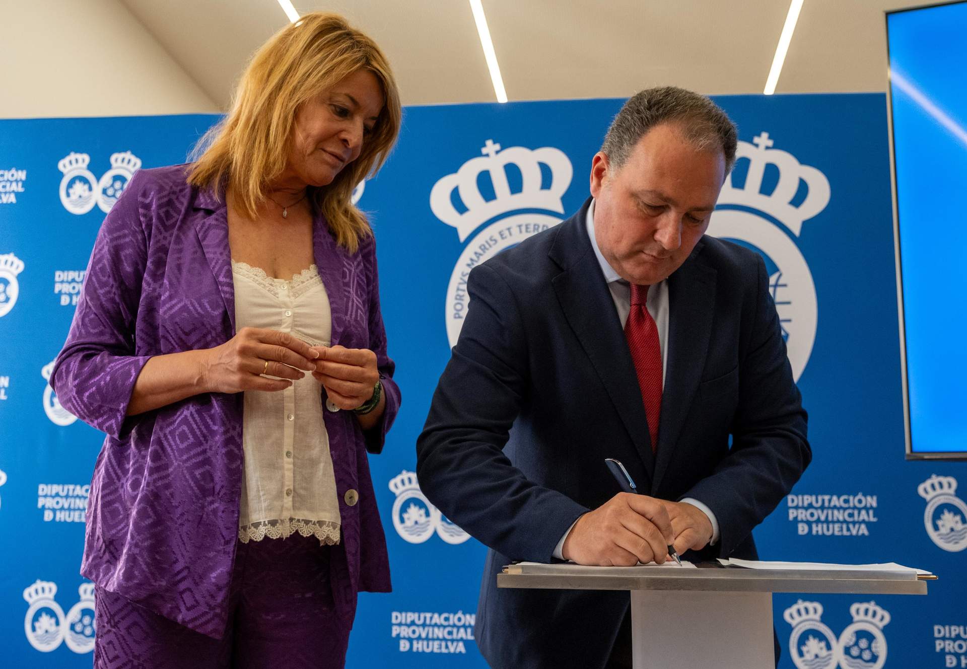 Toscano y Miranda rubrican el acuerdo