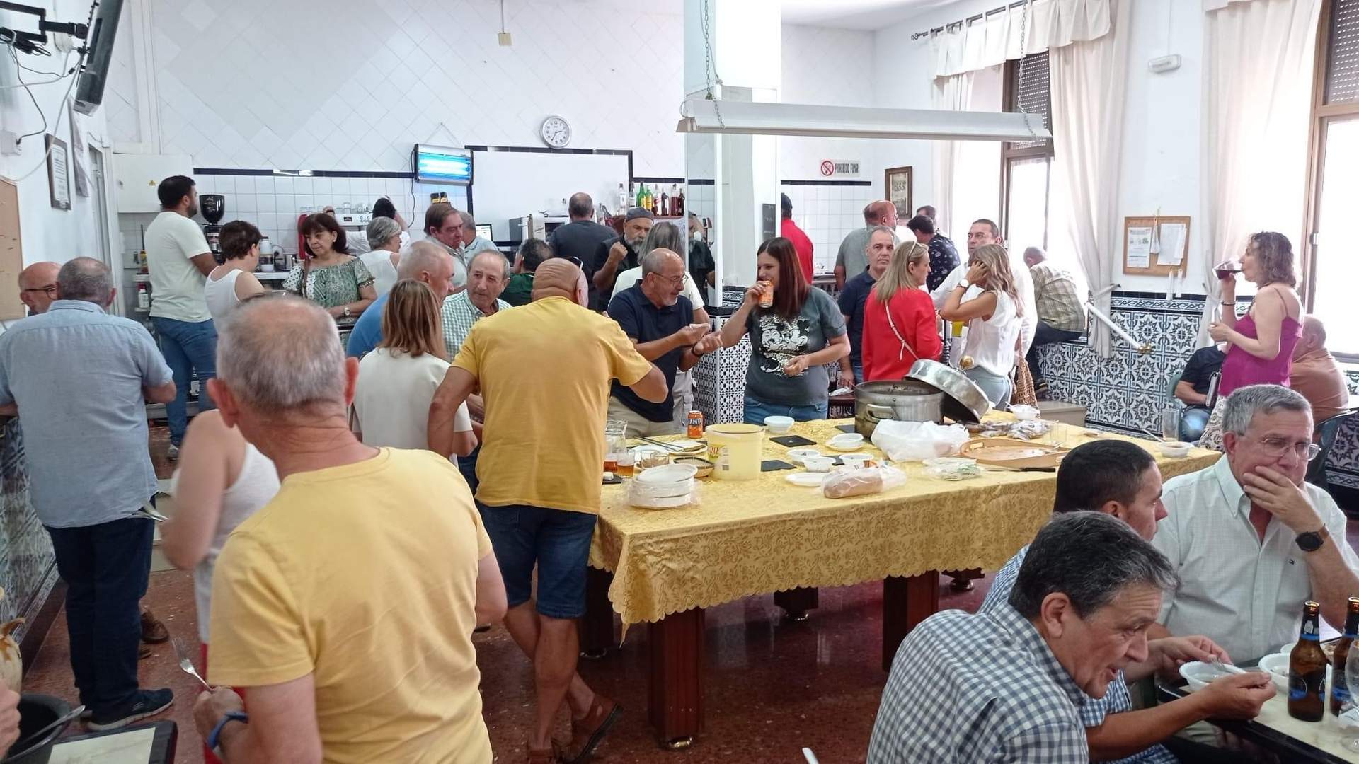 Encuentro social en el club del pensionista zalameño