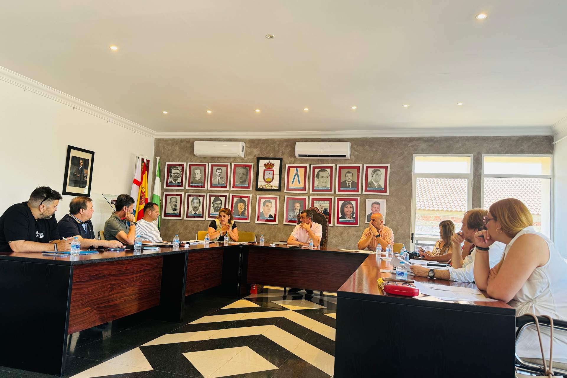 Reunión de alcaldes y alcaldesas