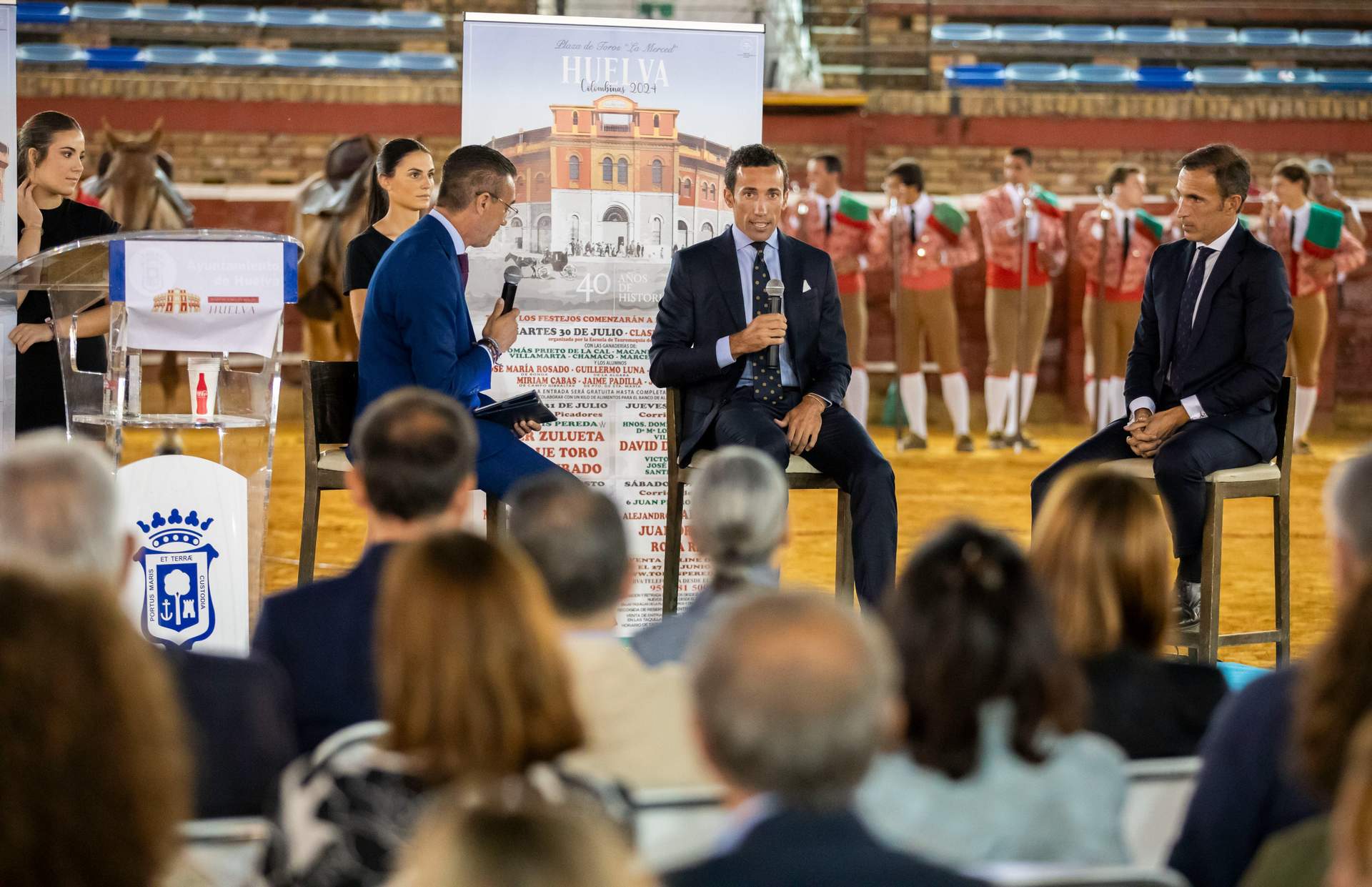 David de Miranda, escoltado por Trigo y Pereda