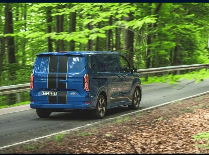 Ford E-Transit Custom
