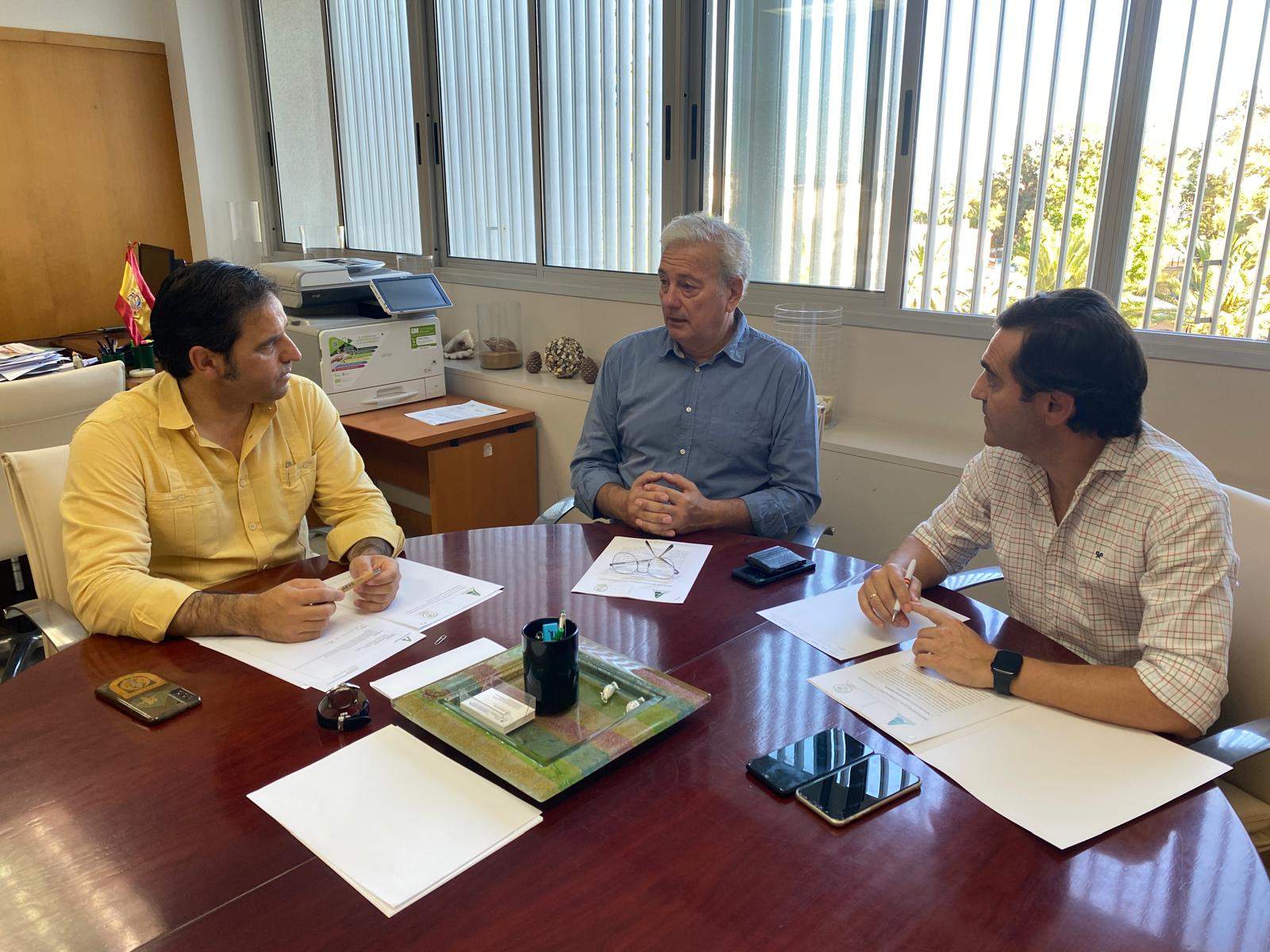 Reunion de Asaja con el responsable de Medio Ambiente
