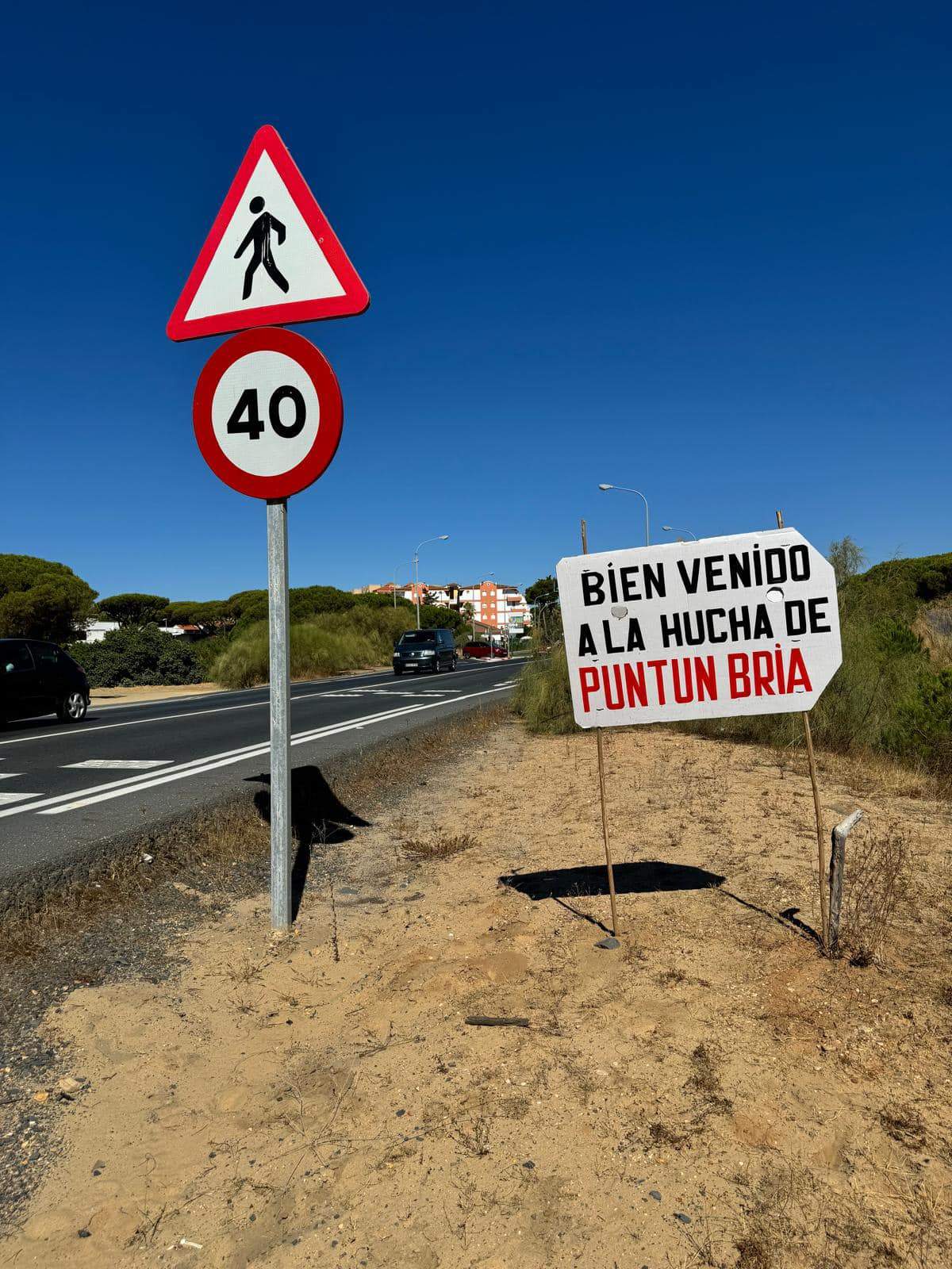 Cartel protesta a la inacción del Ayuntamiento de Punta Umbría