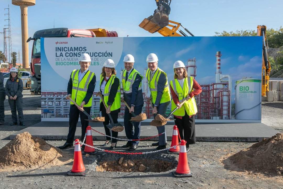 Primera piedra de la planta de biocombustibles
