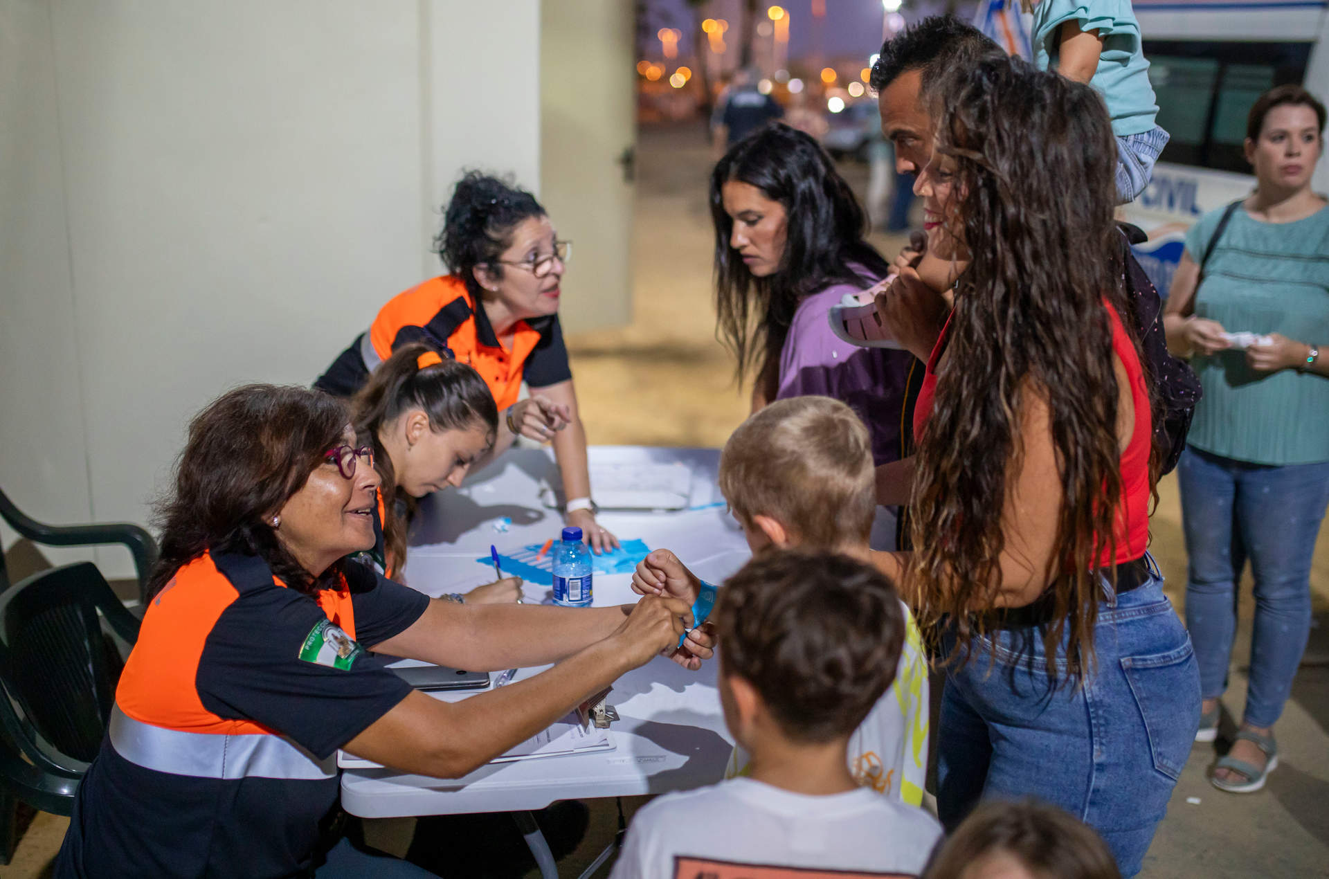 Asistencia a los más pequeños en el Recinto