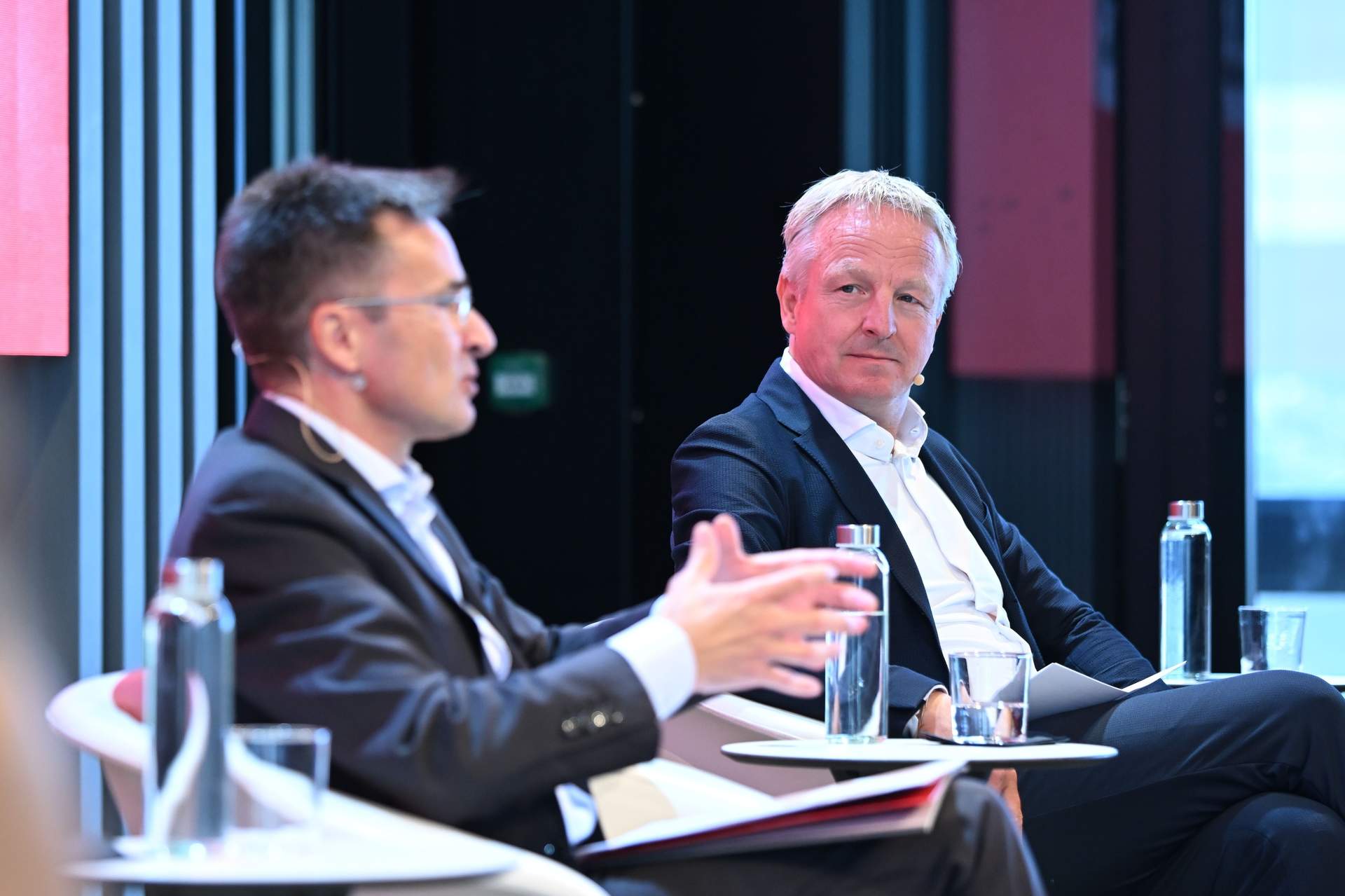 Marco Sansavini, presidente y CEO de Iberia y Maarten Wetselaar, CEO de Cepsa