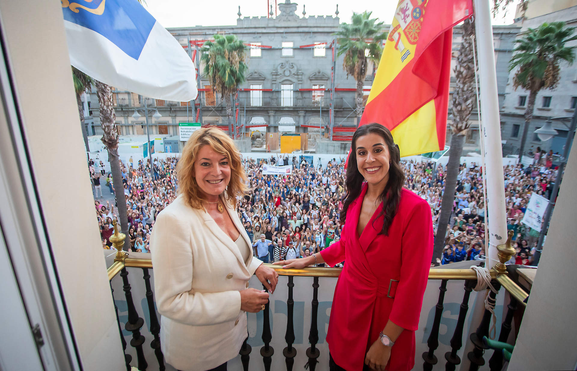 En el balcón del Ayuntamiento