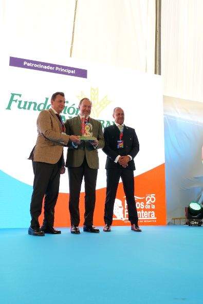 Reconocimiento al patrocinador principal, Caja Rural