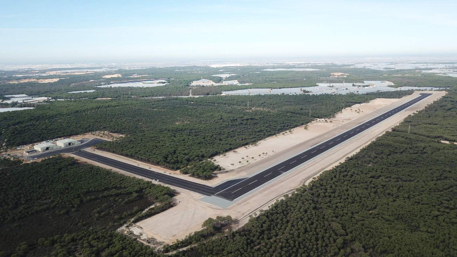 Pista de aterrizaje del CEUS en Moguer