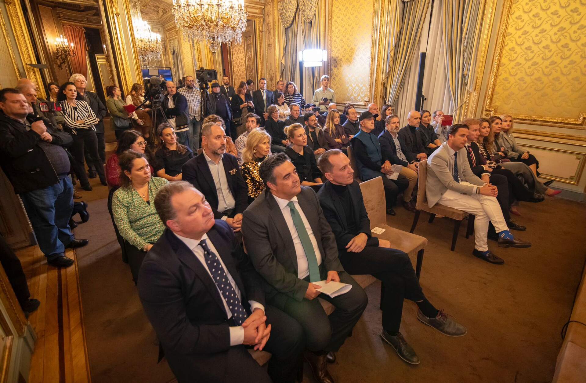 Acto celebrado en el Palacio de Linares