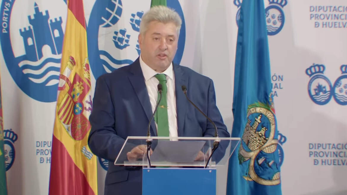 Manuel Martín, alcalde de Castaño del Robledo, anfitrión de la constitución de este órgano supramunicipal