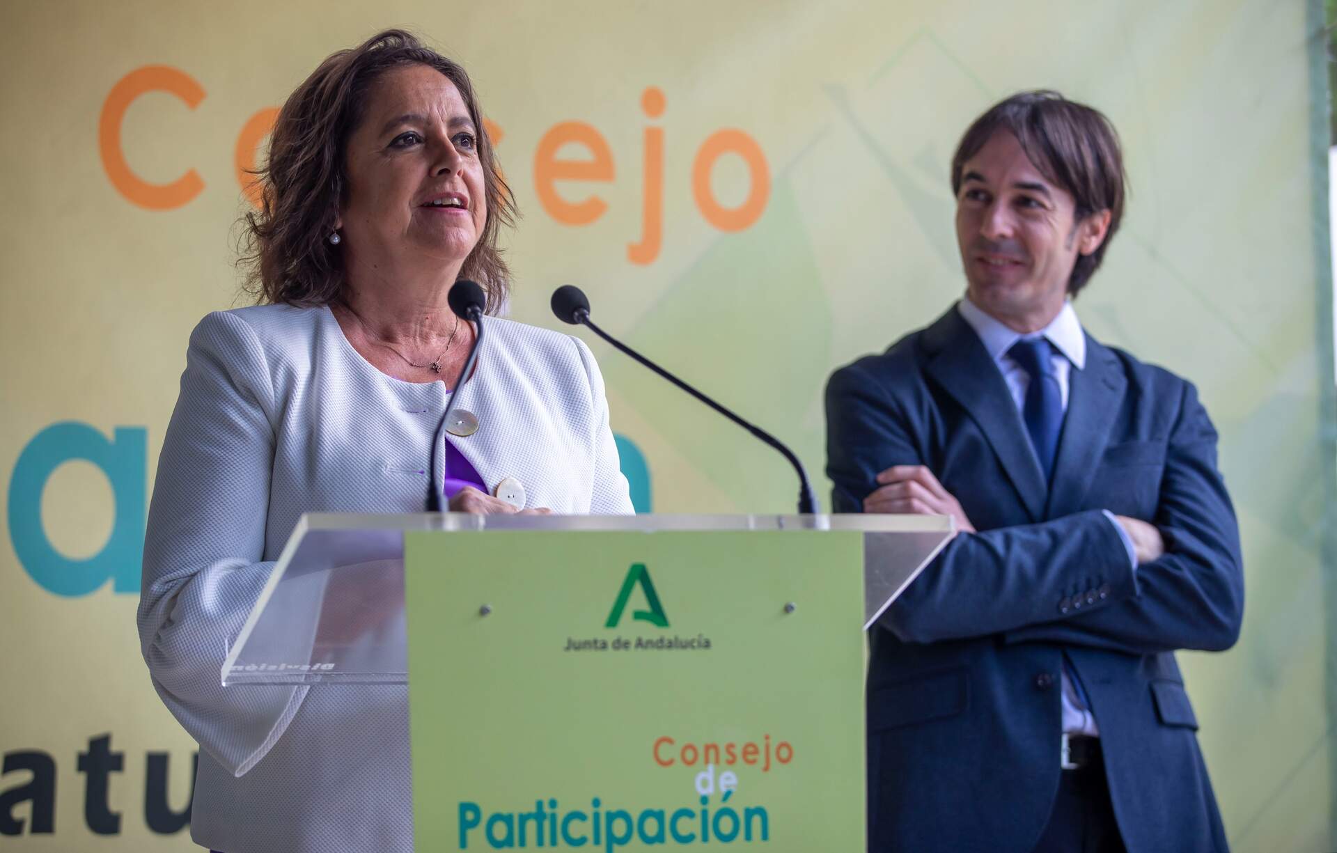 La consejera y Enrique Mateos