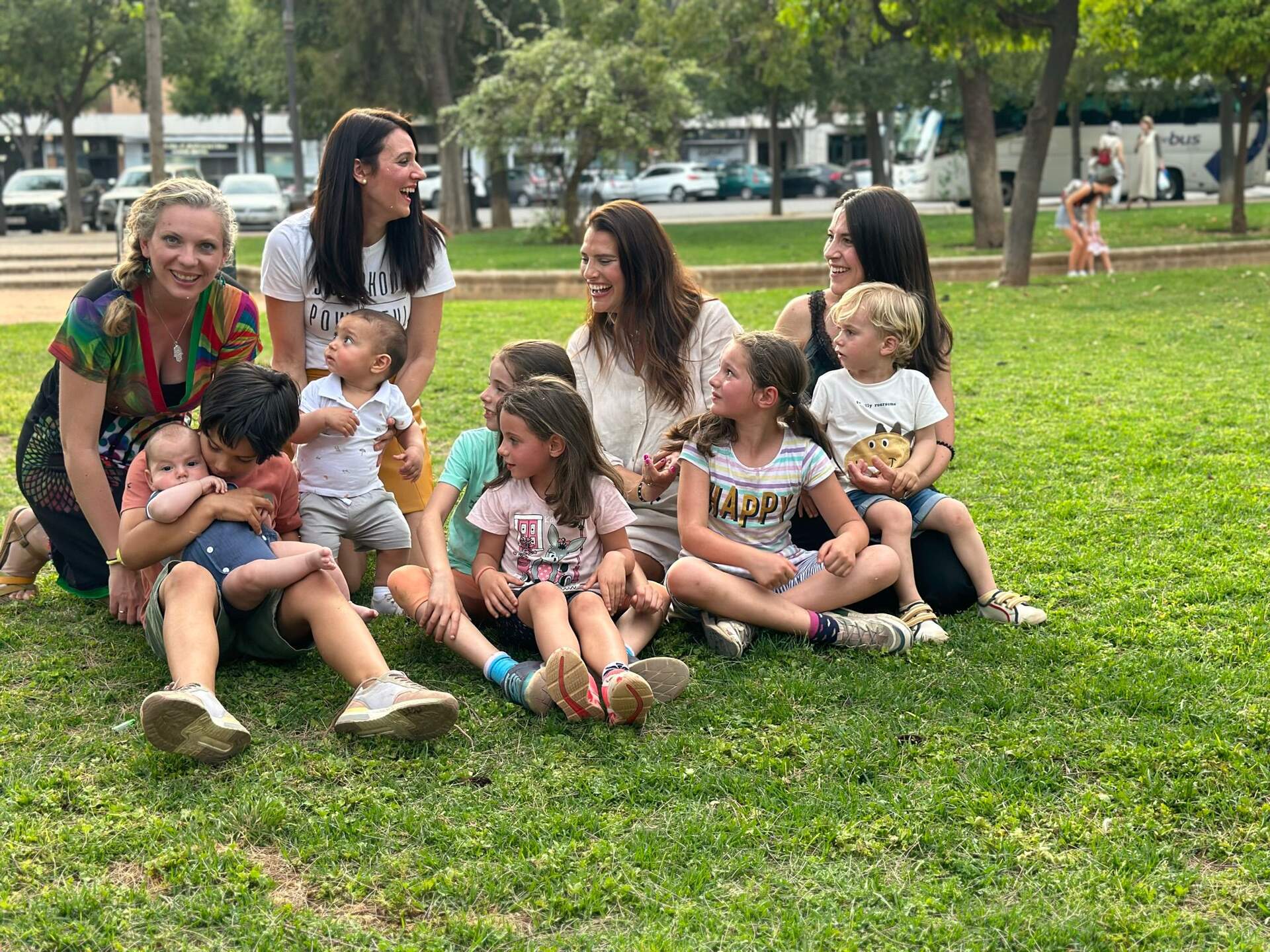 Con sus íntimas amigas Cordobesas Elena, Zelfa y Esperanza disfrutando de sus retoños