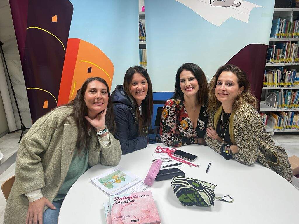 Con sus amigas choqueras Reyes, Carla e Isa