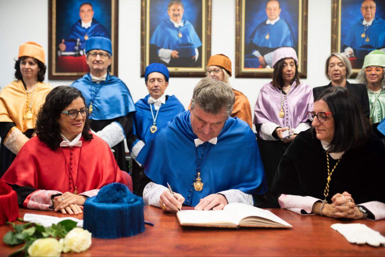 Firmando el protocolo