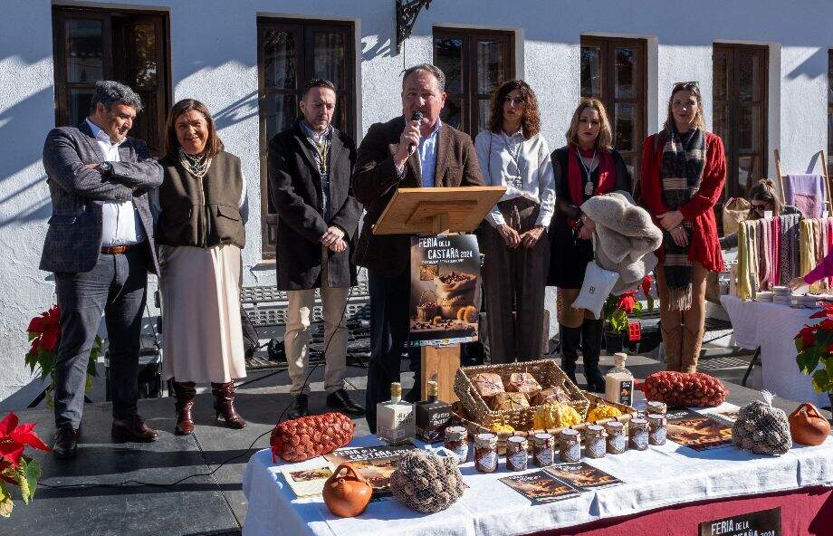 En la Feria de la Castaña en Fuenteheridos