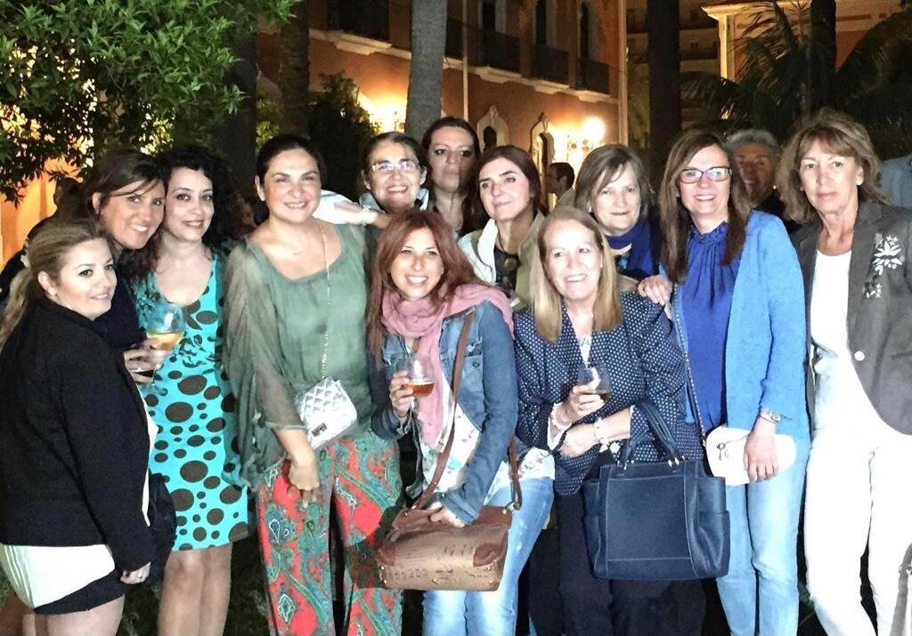 Con las Monitoras de Cultura en los Barrios com responsable politíca del citado programa