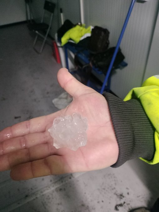 Tamaño del granizo caído en Valdelamusa (Foto tomada de @meteohuelva)