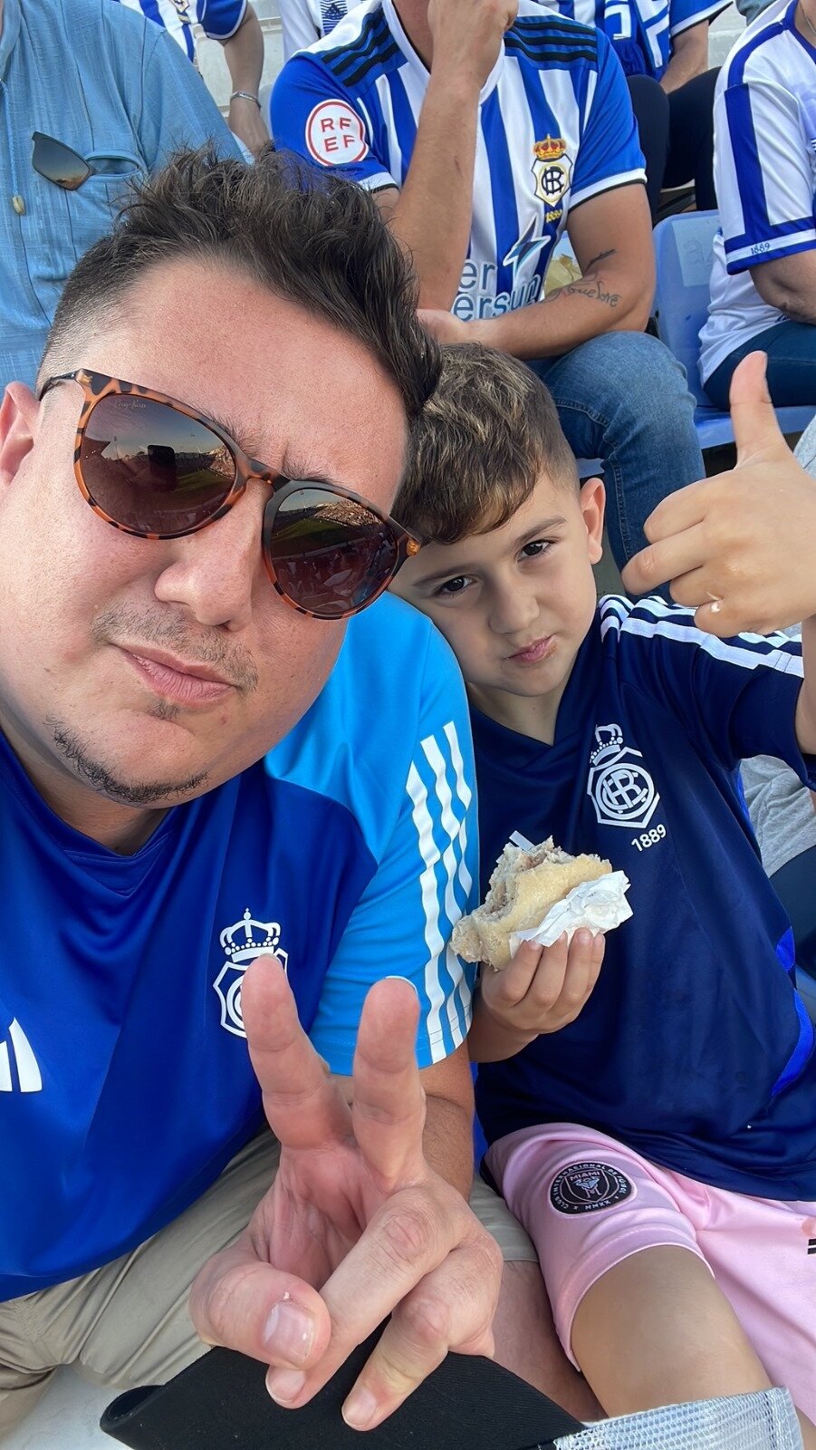 Con su sobrino en el Nuevo Colombino