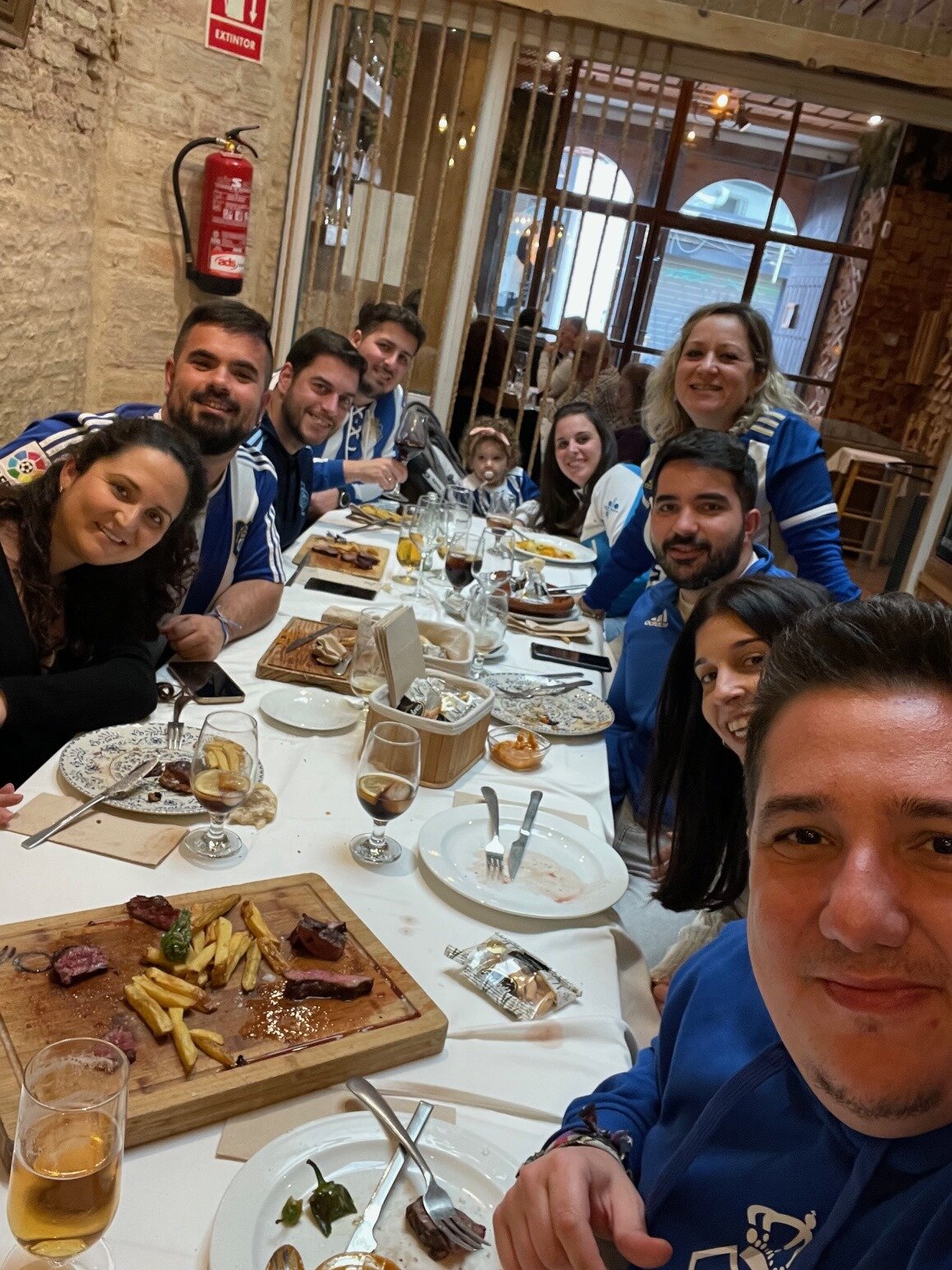 Con un grupo de amigos
