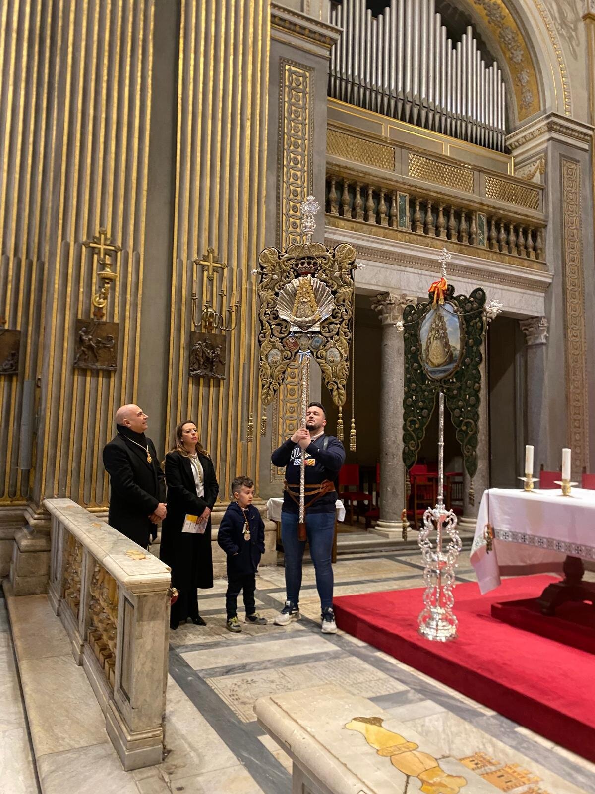 Encuentro con el Simpecado de la Matriz
