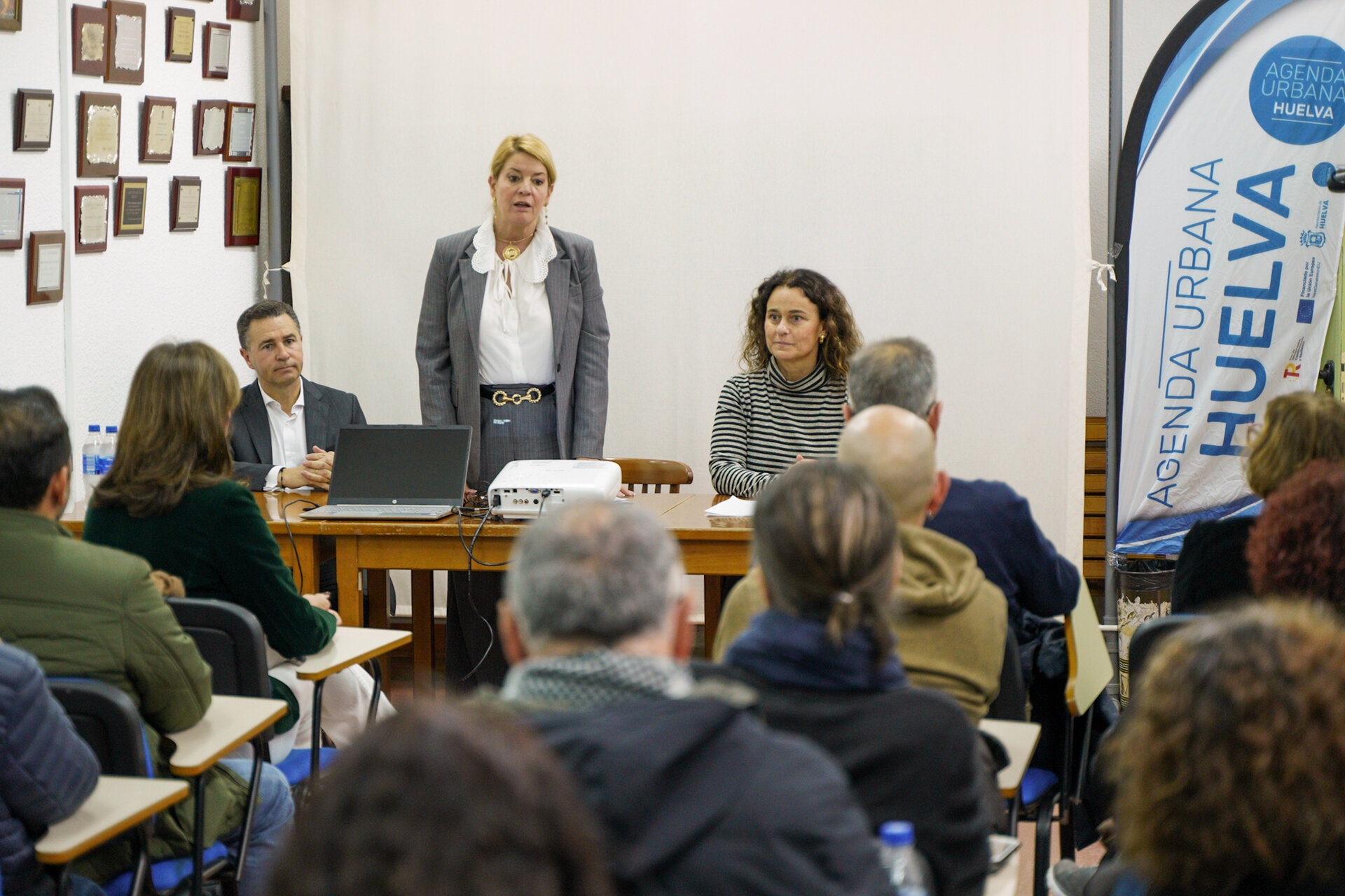 Miranda, en el acto con los vecinos