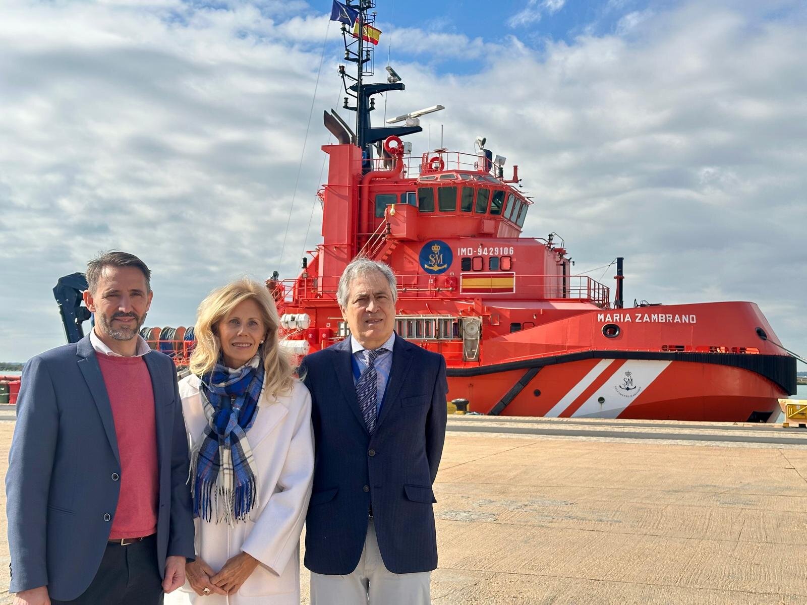 La Subdelegada en la visita al María Zambrano