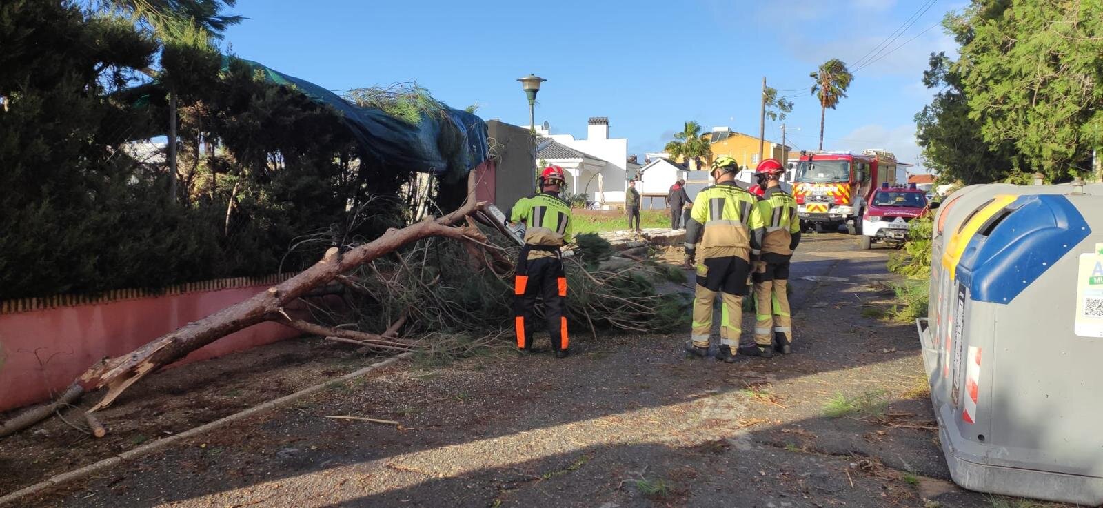 Efectivos del Consorcio Provincial de Bomberos de Diputación en el lugar