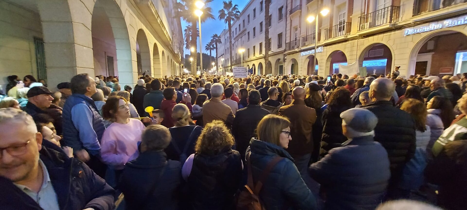 La Gran Vía, repleta de asistentes