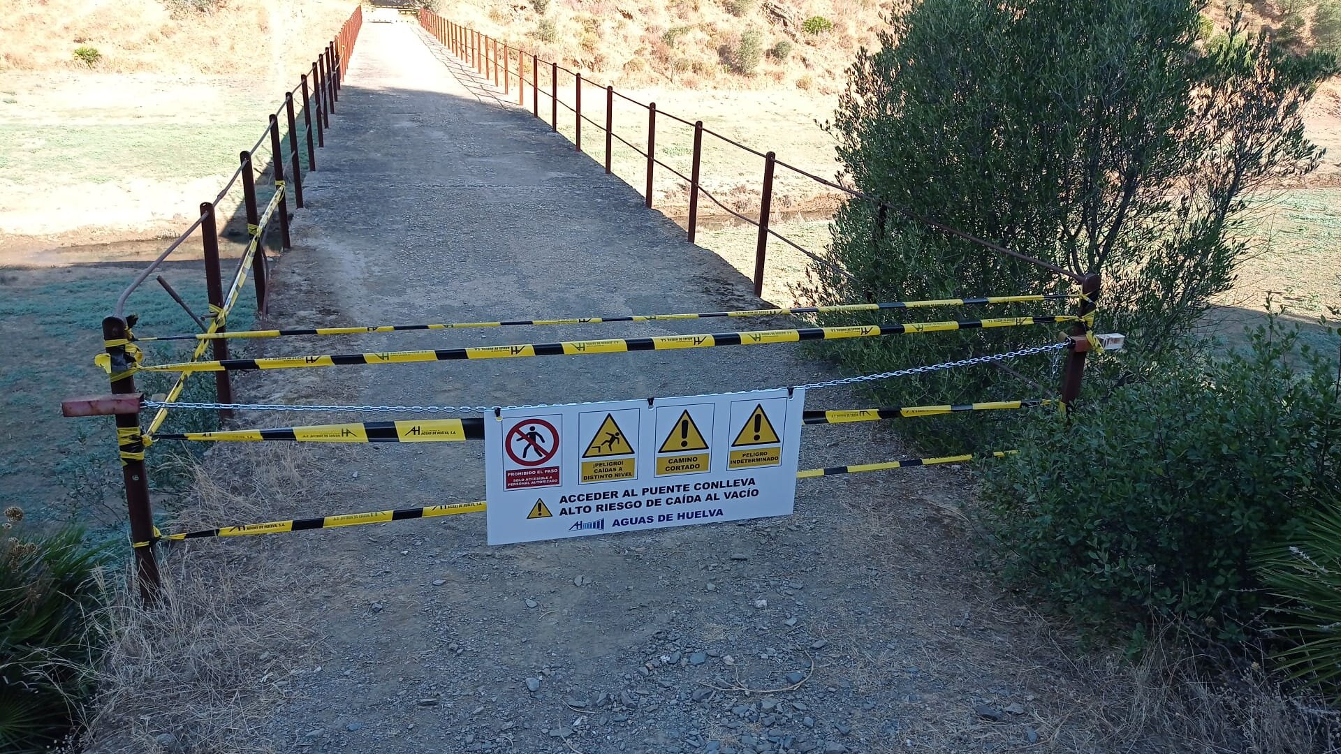 Accesos restringidos al paso