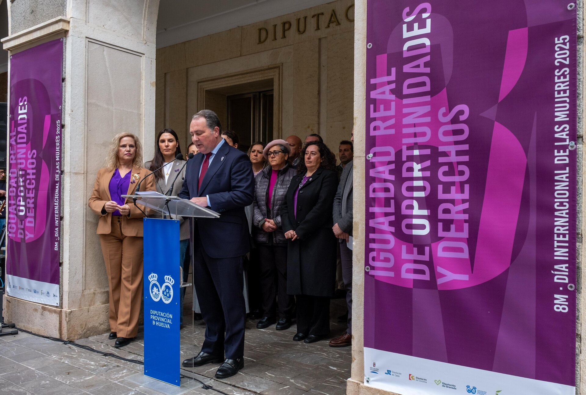 El presidente de la Diputación, en el acto institucional del 8M