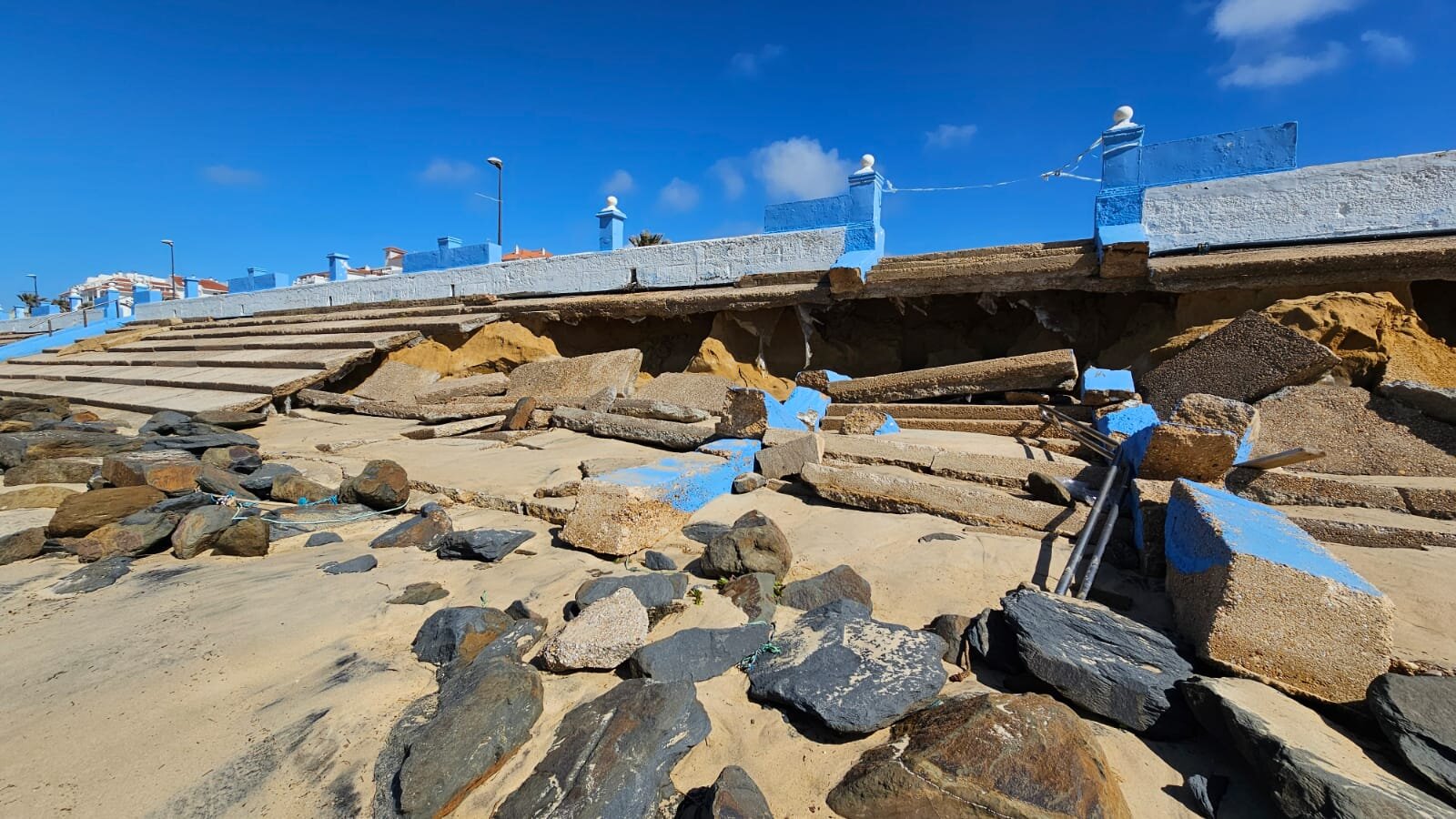 Temporal Matalascañas, daños en el paseo marítimo