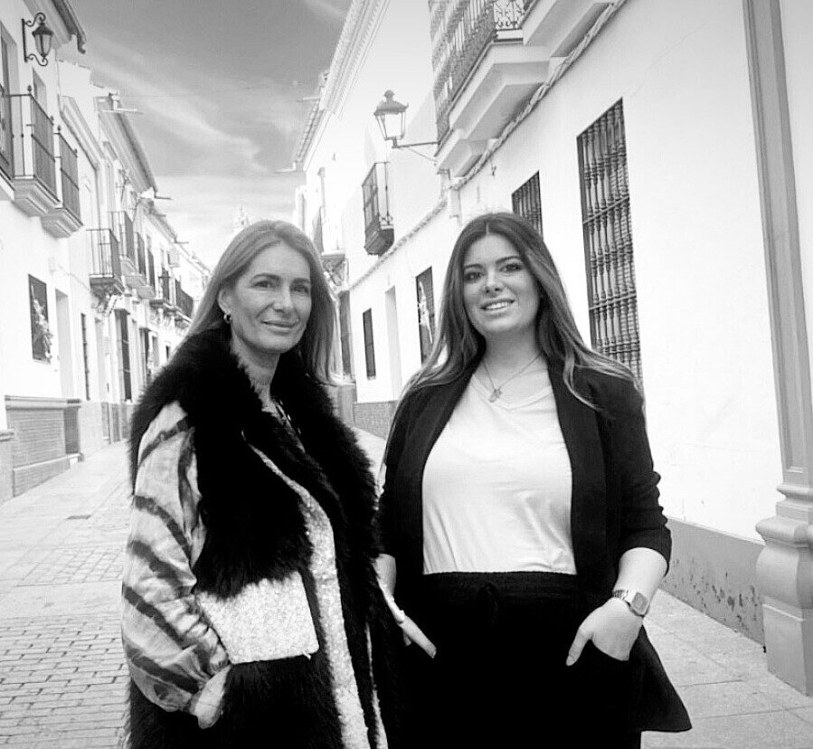 María Jesús junto a su hija María Teresa