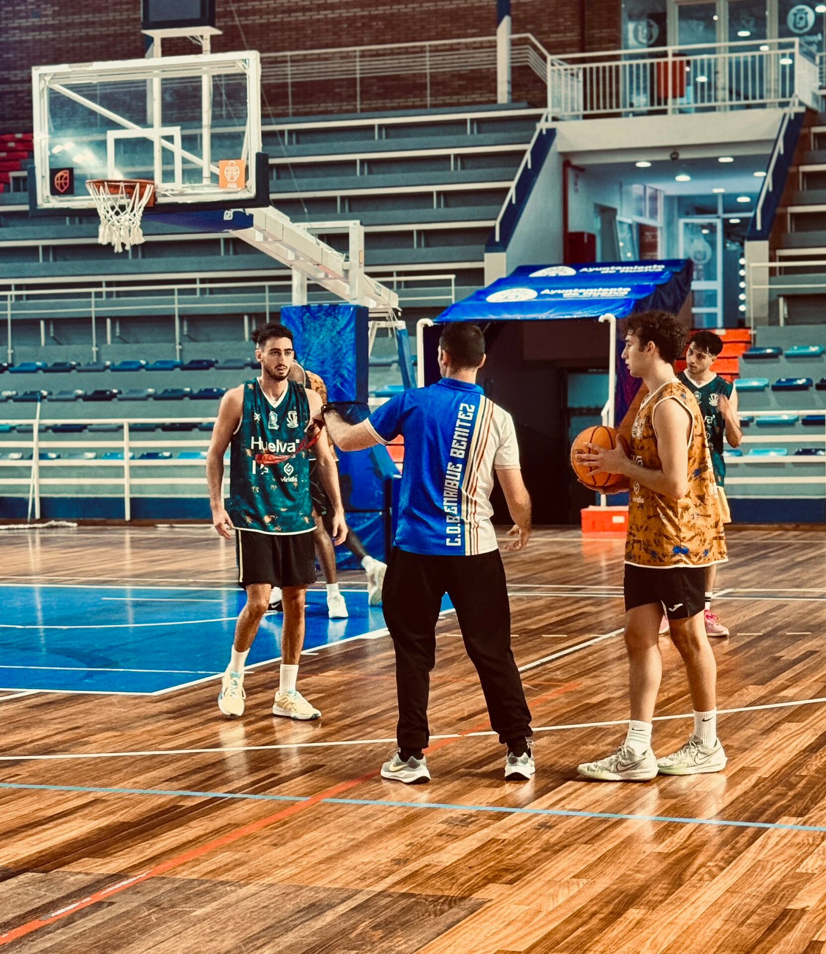 Un entreno del Enrique Benítez.