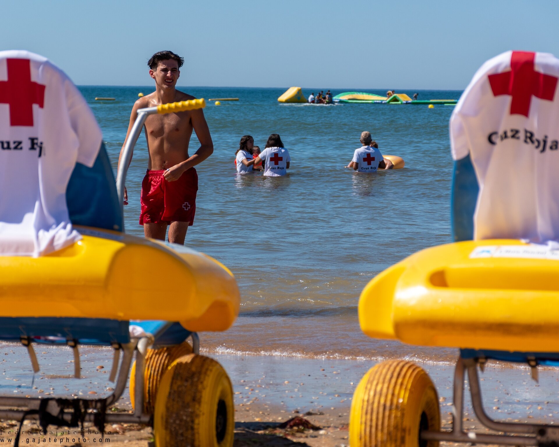 Cruz Roja en las playas.
