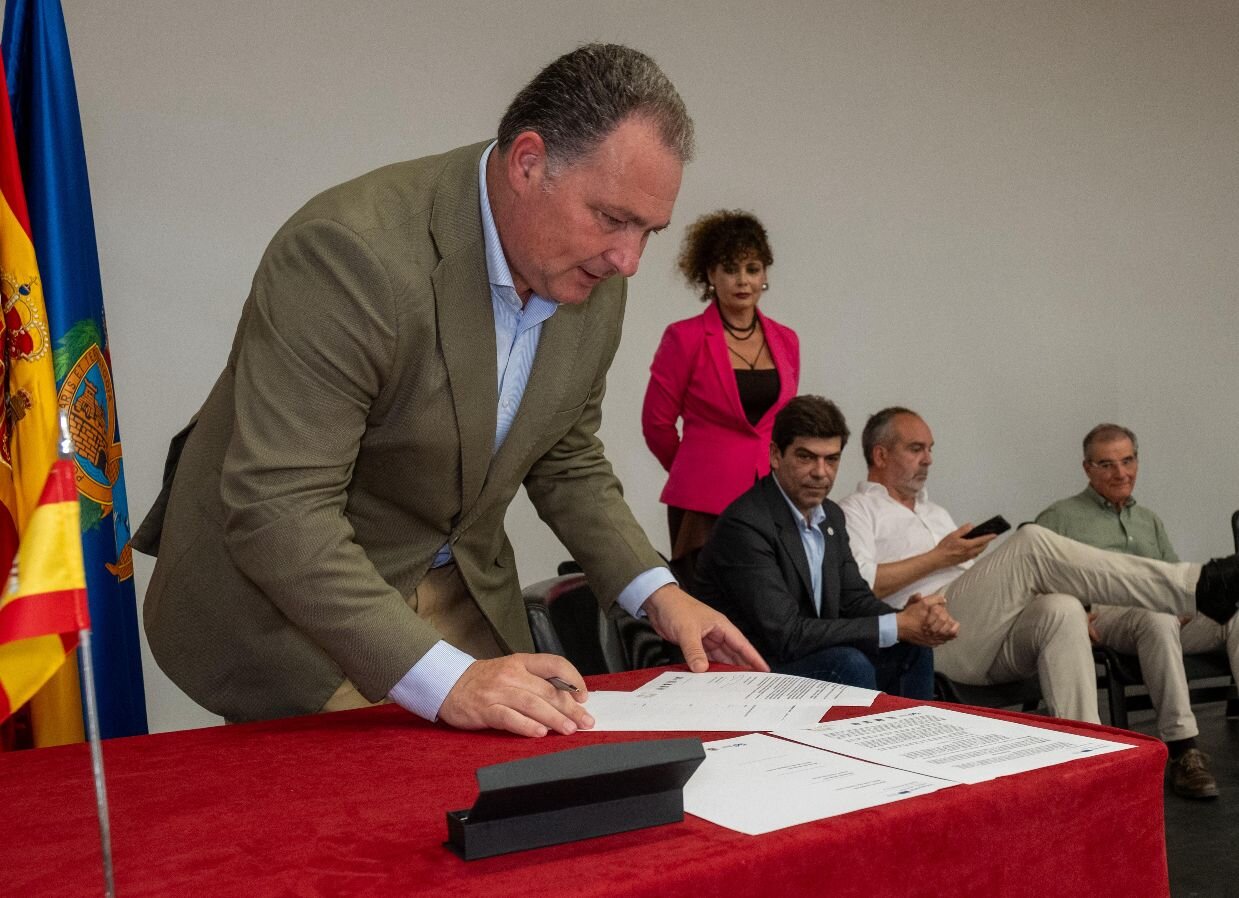 Firma Geoparque Iberia.