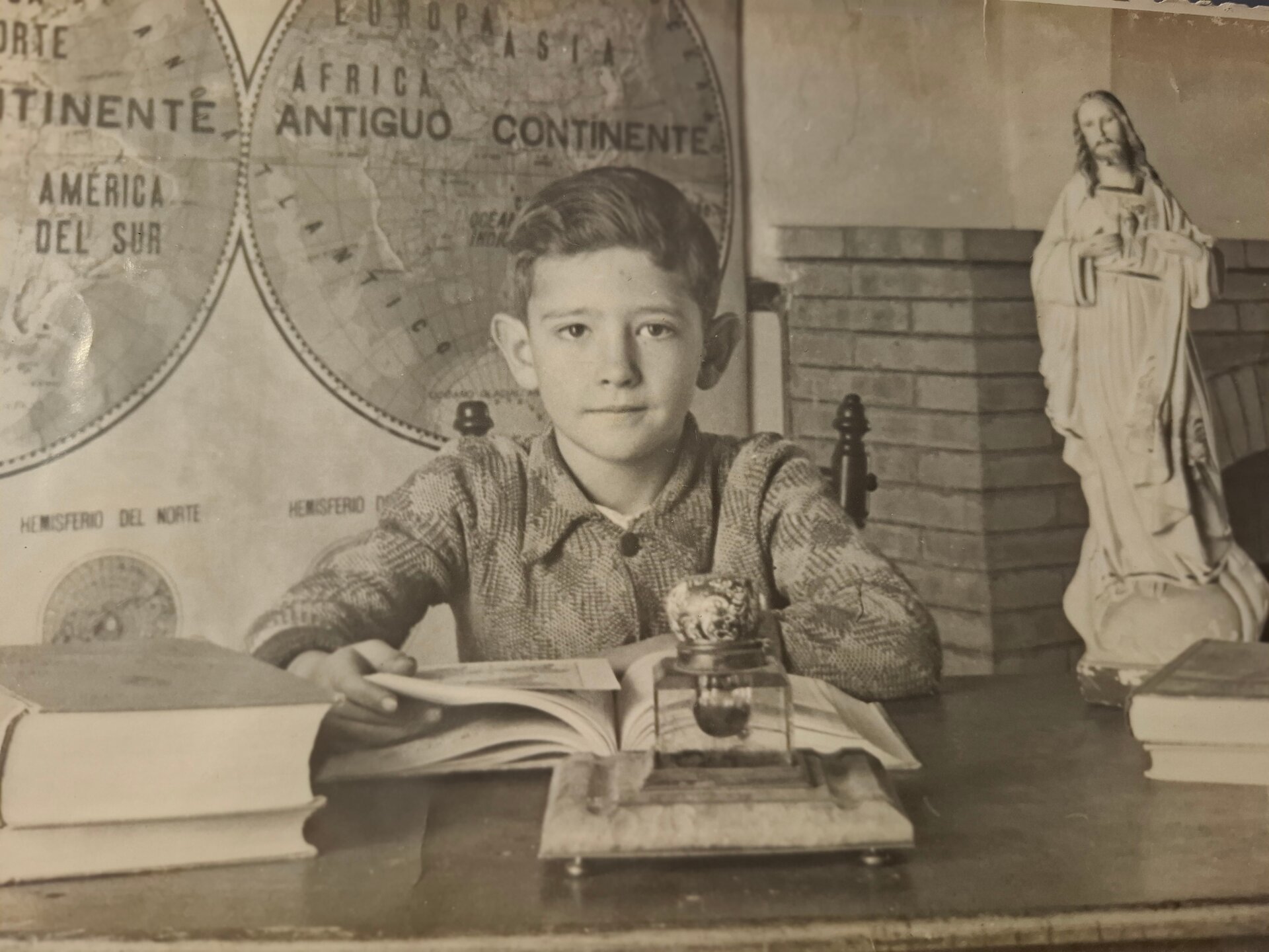 En su infancia, en el colegio (Grupo escolar Corazón de Jesús de la Zarza)