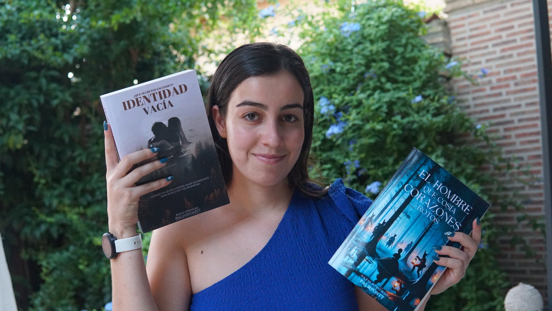 Raquel nos muestra sus dos novelas